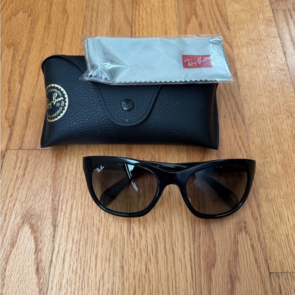 Ray Ban “Highstreet” 56mm black sunglasses gradient lens with case